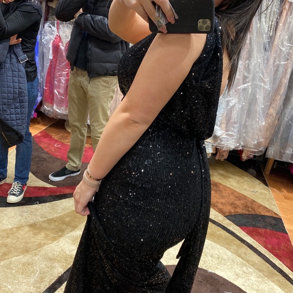 Nicole Bakti prom dress - Picture 2 of 7